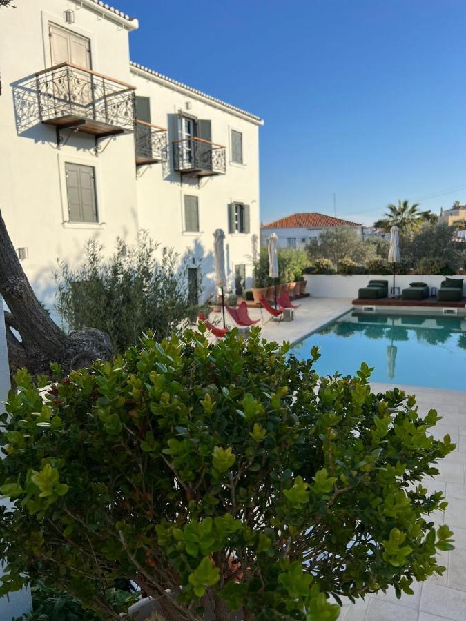 Yayaki Spetses Hotel Exterior photo